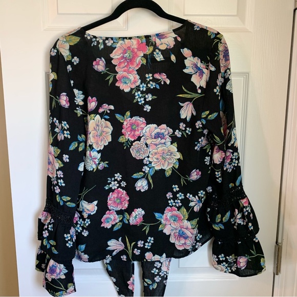 Maurices Floral Tie Front Tiered Bell Long Sleeve Blouse, size M - Picture 7 of 8